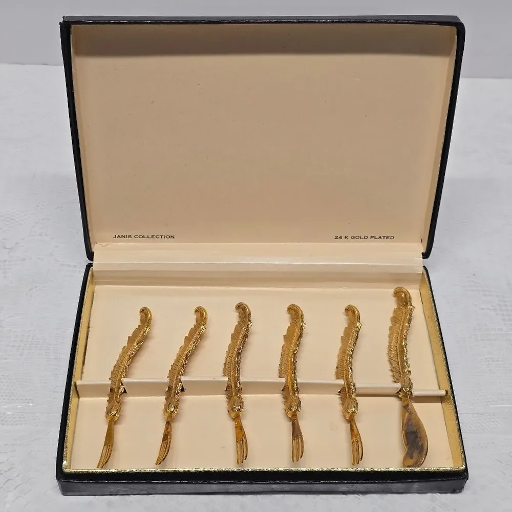 Janis Collection Hors d'oeuvre Gold Appetizer 5 Picks Forks & 1 Spread Knife